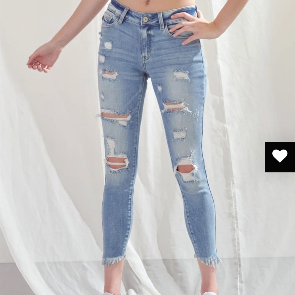 KanCan Janine Mid Rise Cropped Skinny Jeans